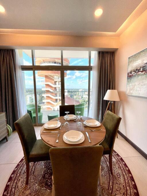Tranquility In The Midst Of Vibrance Apartment Nairobi Luaran gambar